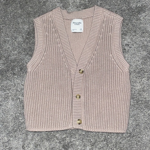 Abercrombie & Fitch Sweaters - Abercrombie crop sweater vest